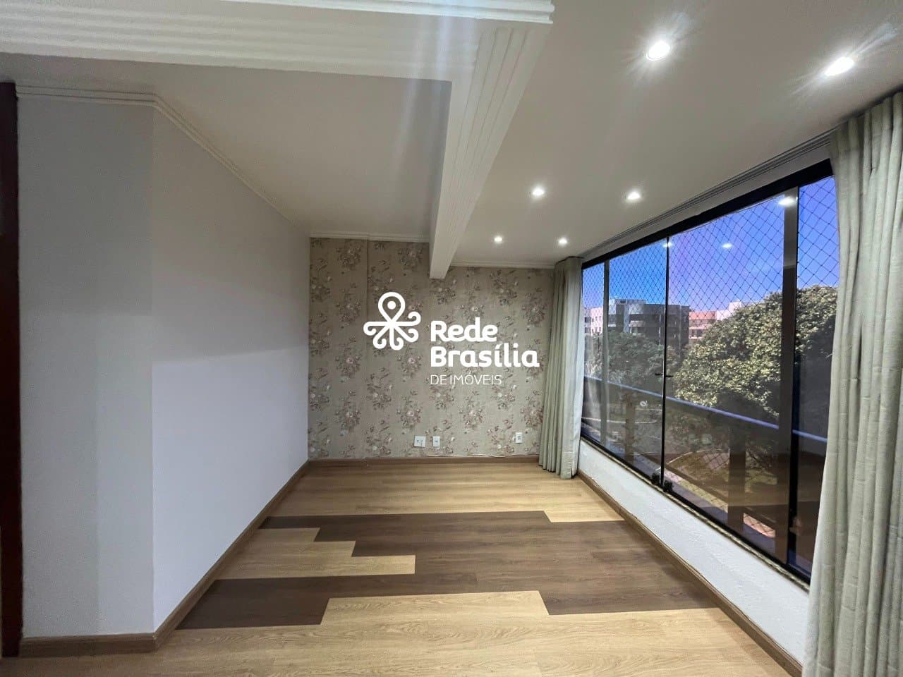 Imagem da propriedade PD3243 3