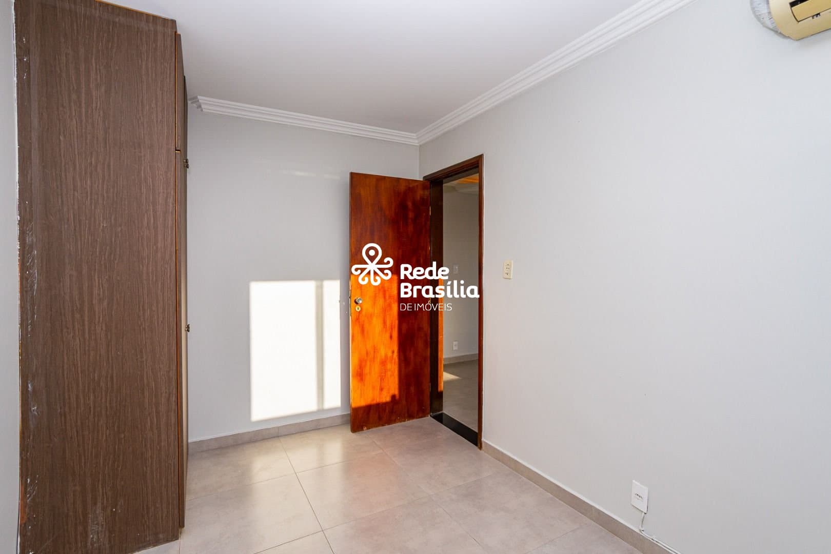 Imagem da propriedade UB1336 9