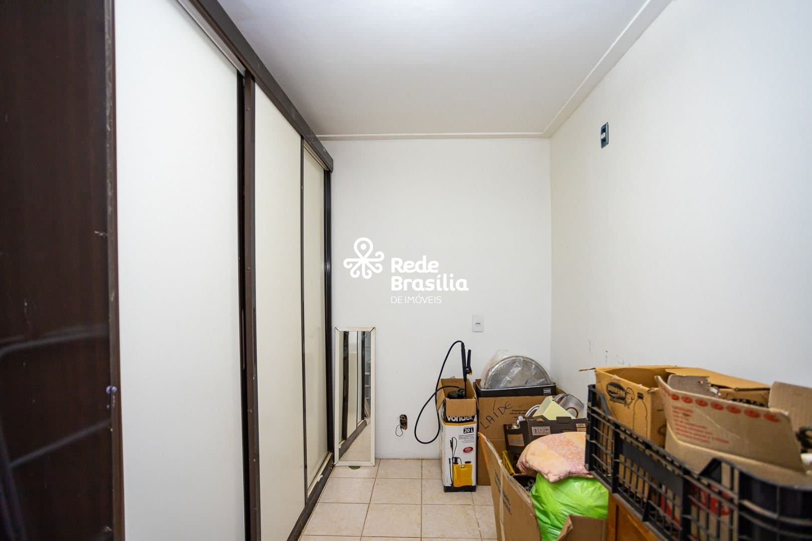 Imagem da propriedade UB1348 20