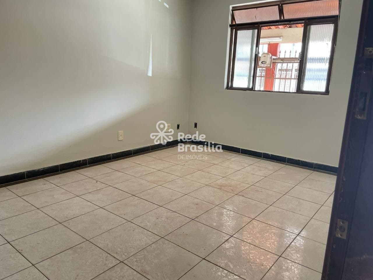 Imagem da propriedade UB1554 16