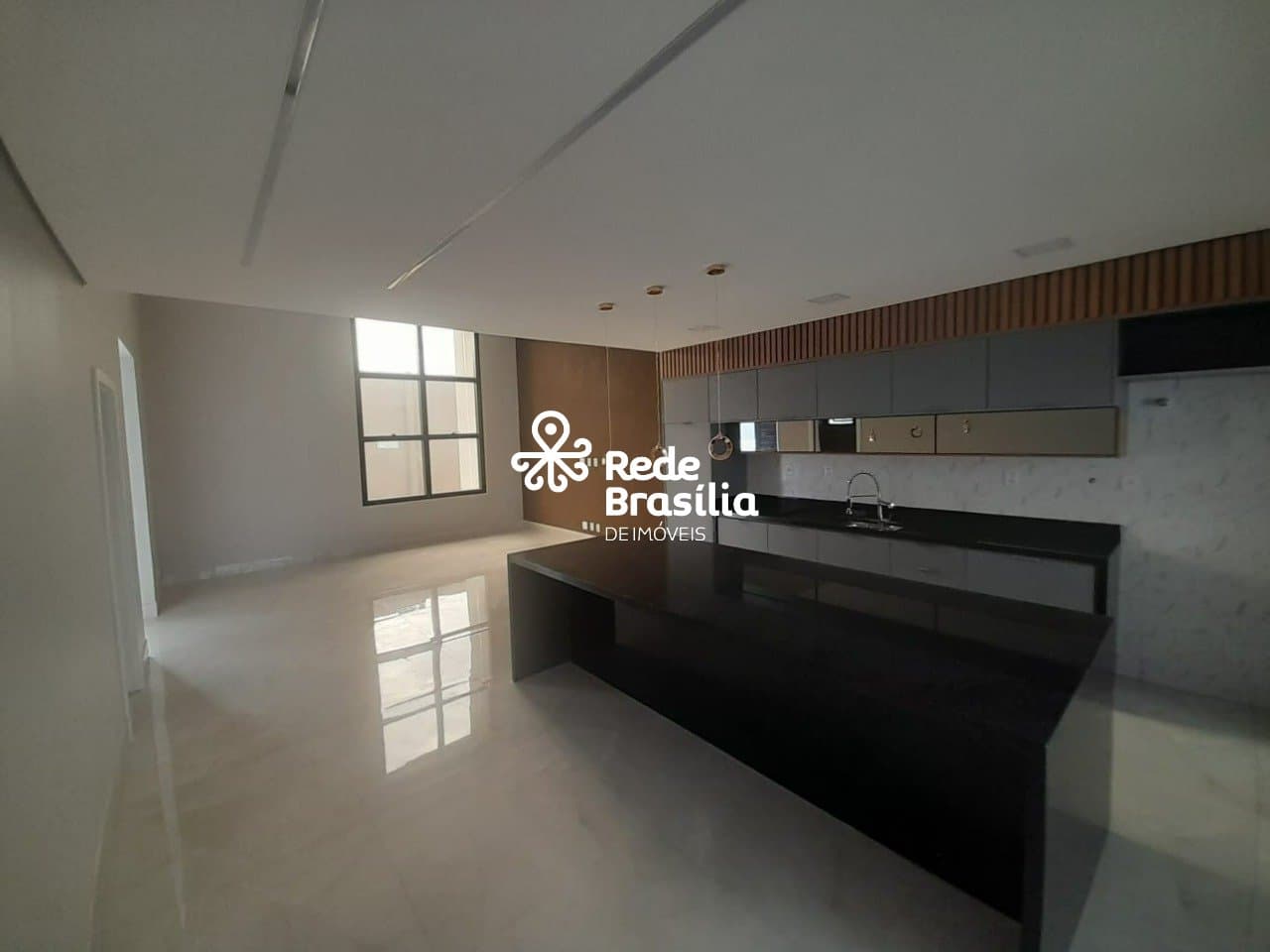Imagem da propriedade UB1595 6