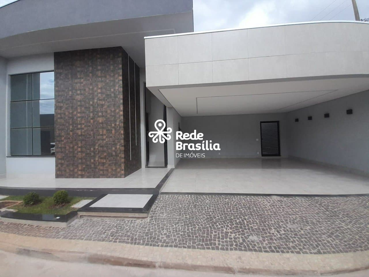 Imagem da propriedade UB1595 35