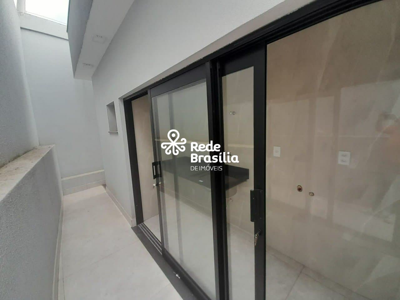 Imagem da propriedade UB1595 33